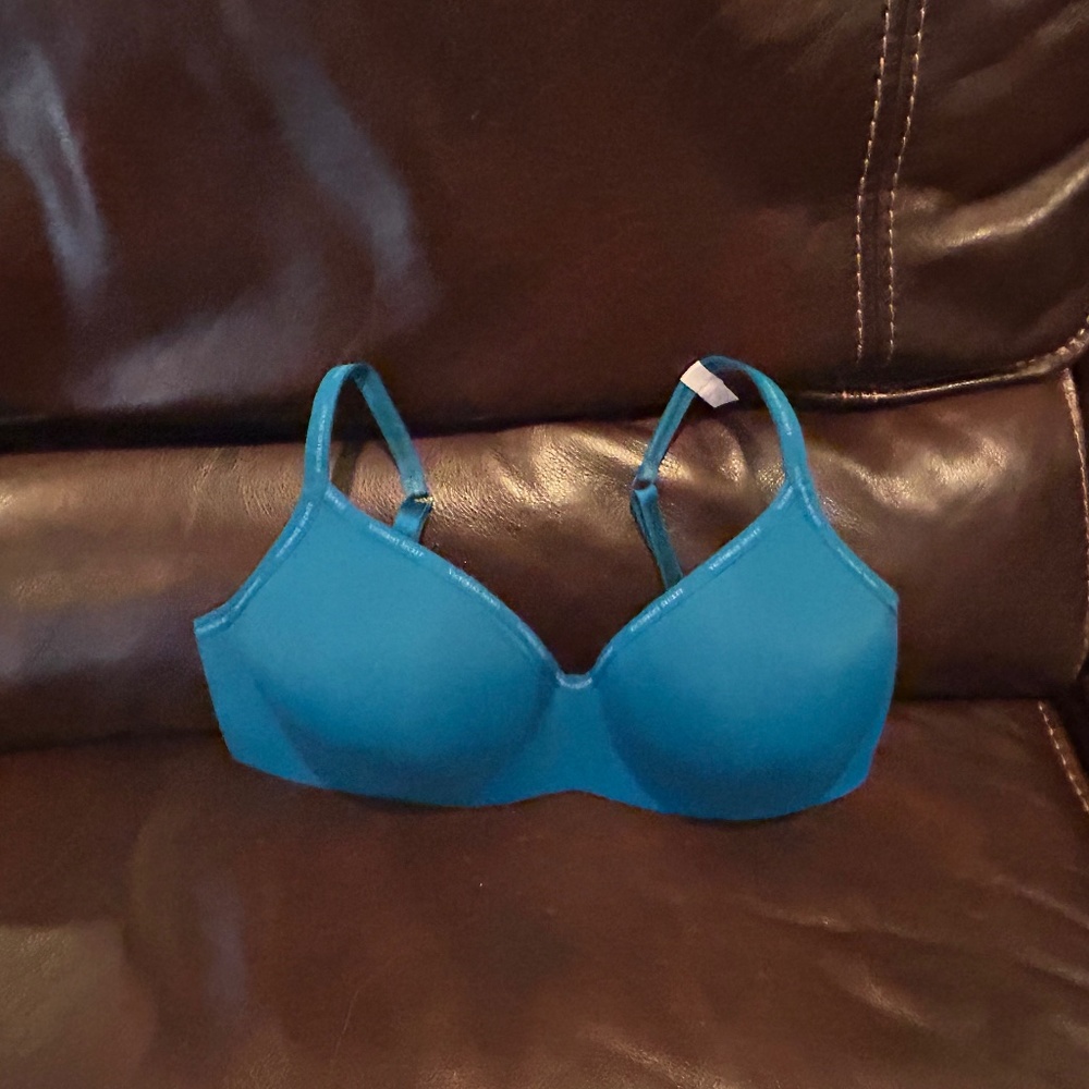 Victoria’s Secret 38DD NWT